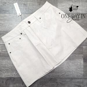 Olivabeous Faux Leather Lined Skirt Size S